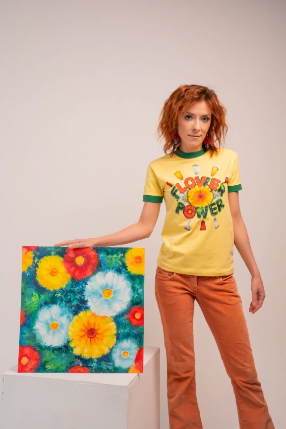 Футболка “Love&Flower power” (желтая) фото 1